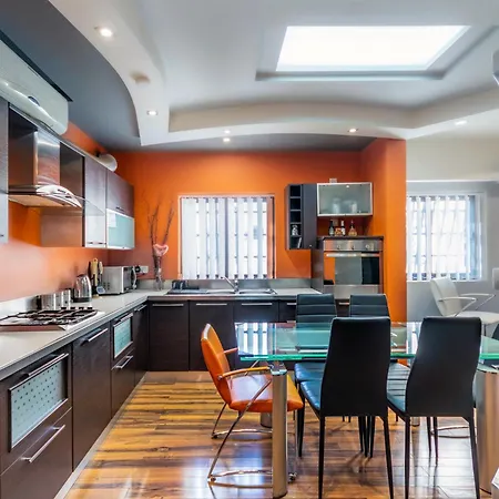 Coastal Creek Apartman *