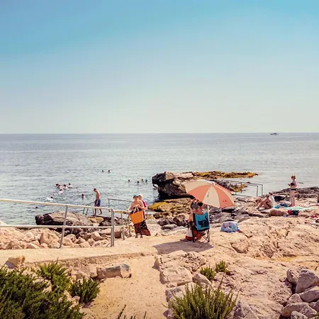 Coastal Creek * Pembroke