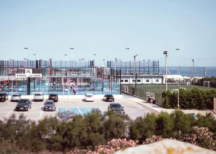 Coastal Creek * Pembroke